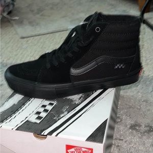 NWT Vans Sk8-High; Smoke/Pet Free Home; Never Worn